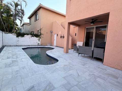 5193 NW 108th Path, Doral FL - photo 8 of 10