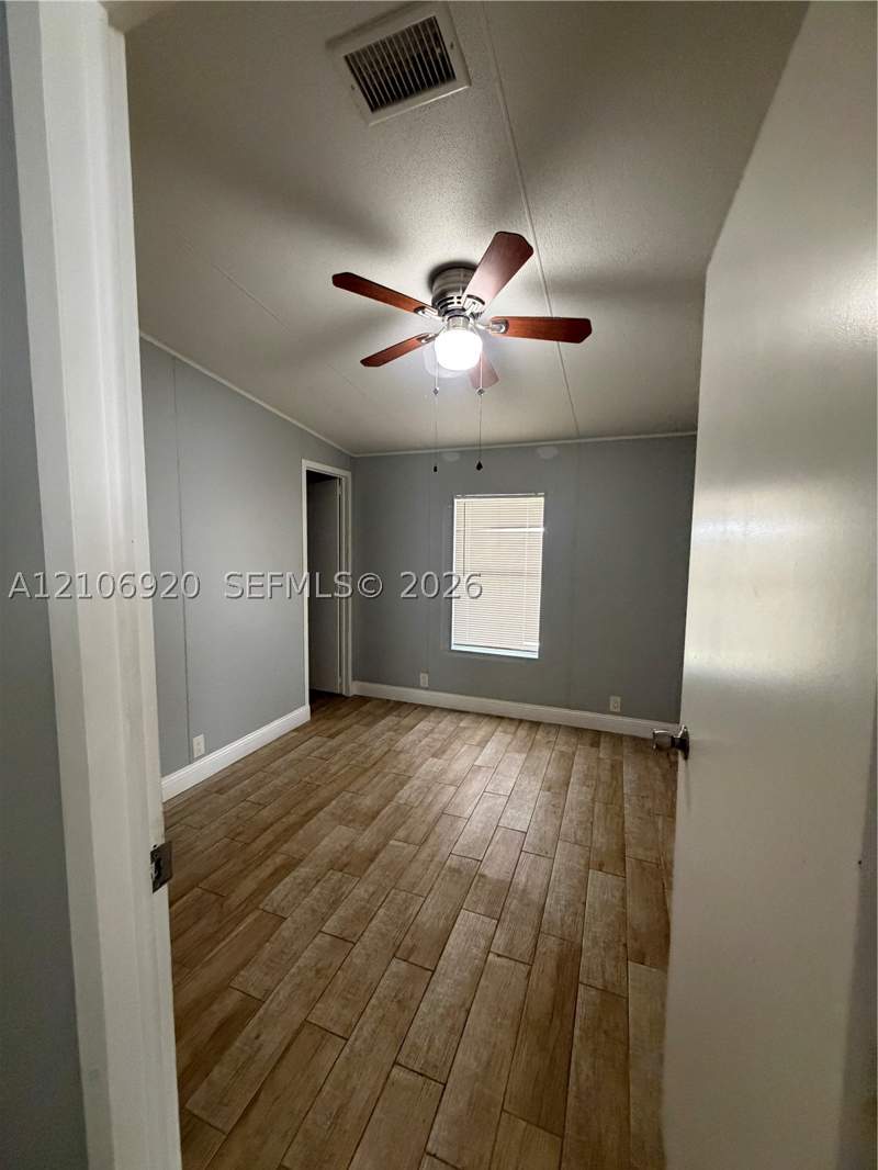 3 bedroom MobileHome at 19800 SW 180 ave t, Americana Village Condo, Miami — photo 5