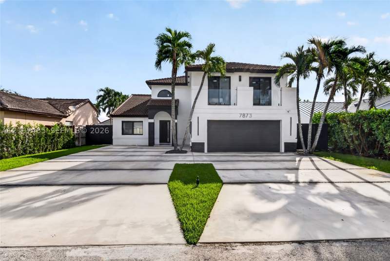 4 bedroom SingleFamilyResidence at 7873 SW 161st Pl, Heftler Homes At Lago Mar, Miami — photo 4