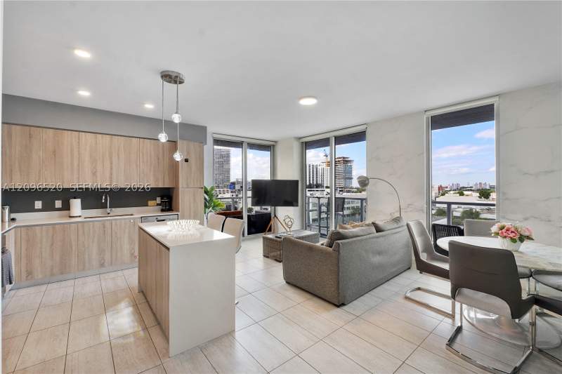 2 bedroom Condominium at 3900 Biscayne Blvd S-702, Quadro Condo, Miami — photo 2