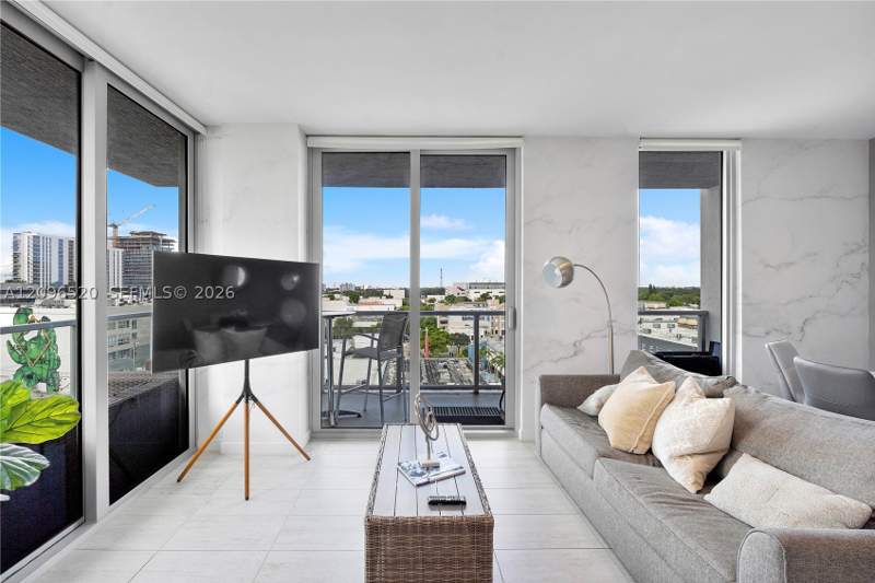 2 bedroom Condominium at 3900 Biscayne Blvd S-702, Quadro Condo, Miami — photo 3