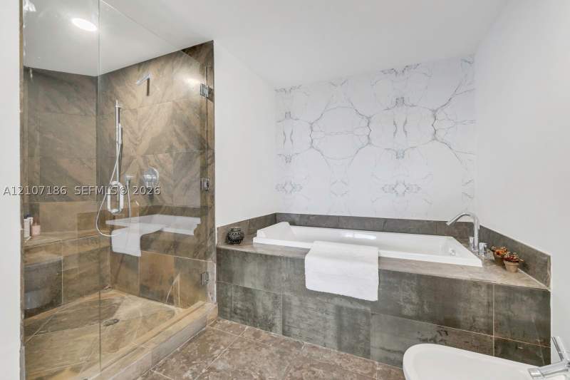 2 bedroom Condominium at 465 Brickell Ave 5002, Iconbrickell Condo No 1, Miami — photo 5