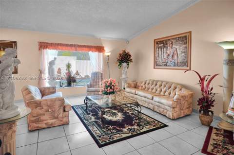 6537 NW 201st Ter, Hialeah FL - photo 12 of 40