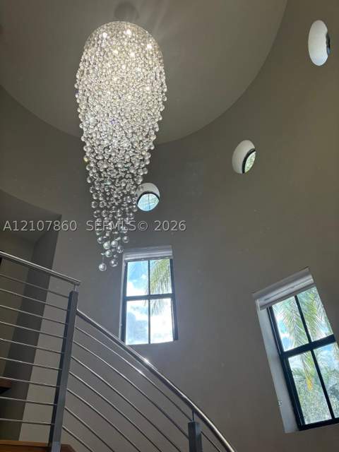 8925 NW 99th Ct, Doral FL - photo 10 of 36