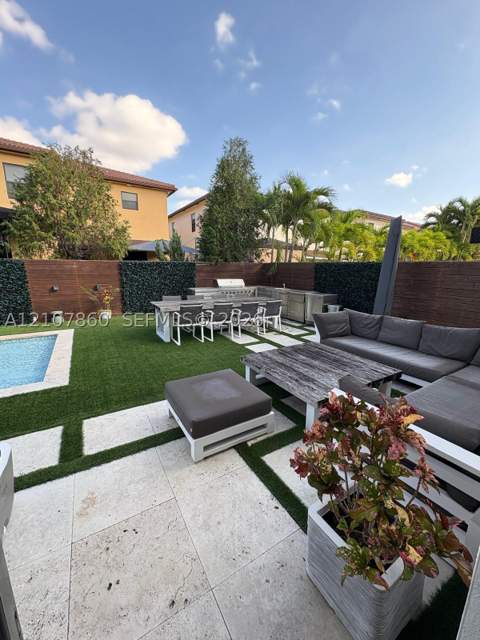 8925 NW 99th Ct, Doral FL - photo 20 of 36