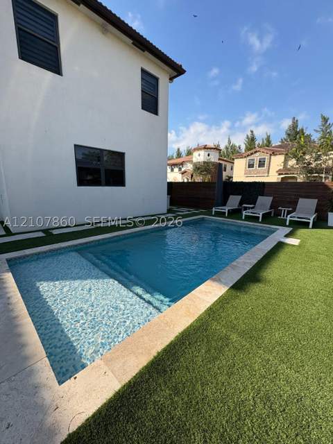 8925 NW 99th Ct, Doral FL - photo 23 of 36