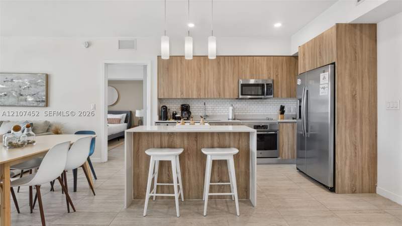 2 bedroom Condominium at 3900 Biscayne Blvd S-320, Quadro Condo, Miami — photo 2