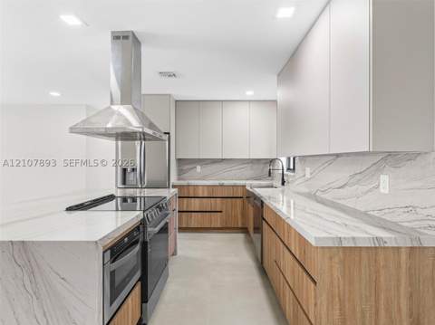610 NE 164th Ter, Miami FL - photo 6 of 74