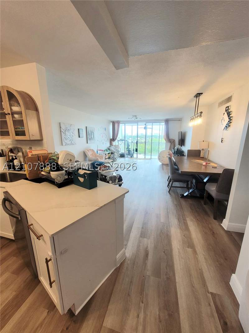 2 bedroom Condominium at 1780 NE 191st St 611-2, Jade Winds Group -, Miami — photo 2