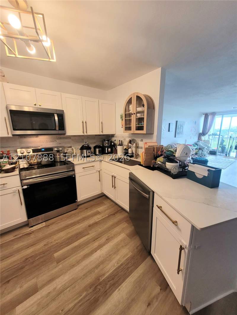 2 bedroom Condominium at 1780 NE 191st St 611-2, Jade Winds Group -, Miami — photo 5