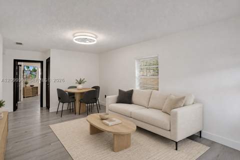 550 E 10th Ave, Hialeah FL - photo 8 of 45