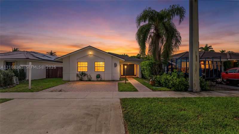 3 bedroom SingleFamilyResidence at 14620 SW 112th St, Natalie Homes, Miami — photo 1