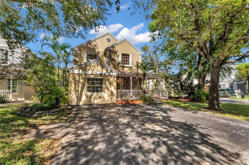 3 bedroom SingleFamilyResidence at 11721 SW 119th Ter, Towngate South Sec 3, Miami — photo 1