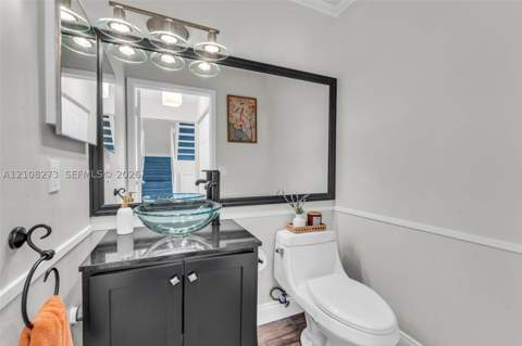 11721 SW 119th Ter, Miami FL - photo 10 of 26