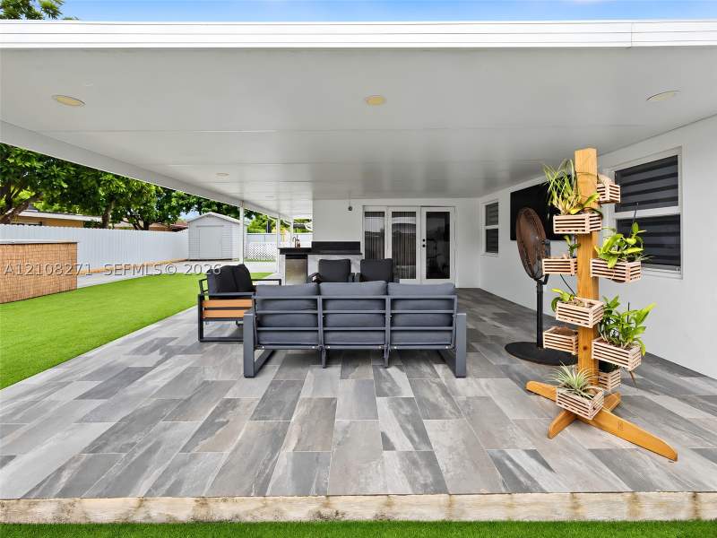 3 bedroom SingleFamilyResidence at 13314 SW 73rd Ter, Winston Park Unit 6, Miami — photo 2