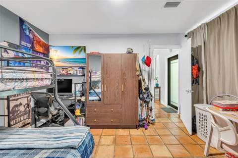 15015 NE 7th Ct, Miami FL - photo 11 of 63