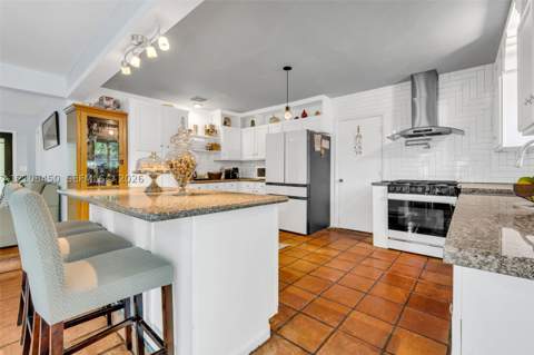15015 NE 7th Ct, Miami FL - photo 19 of 63