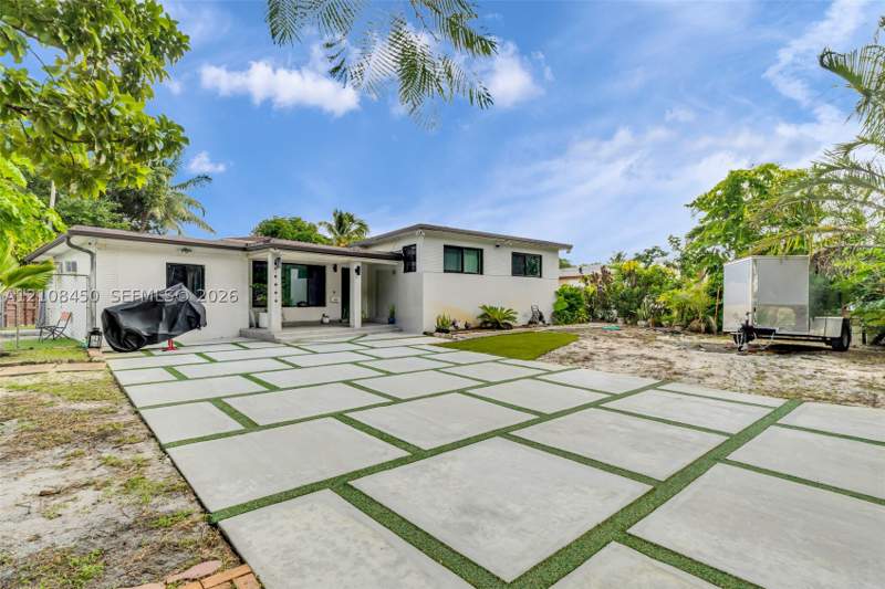 4 bedroom SingleFamilyResidence at 15015 NE 7th Ct, Rymer Sub, Miami — photo 2