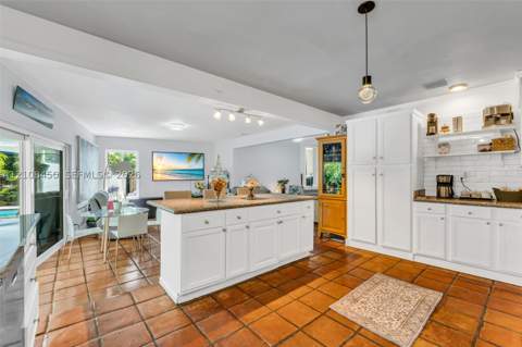 15015 NE 7th Ct, Miami FL - photo 22 of 63