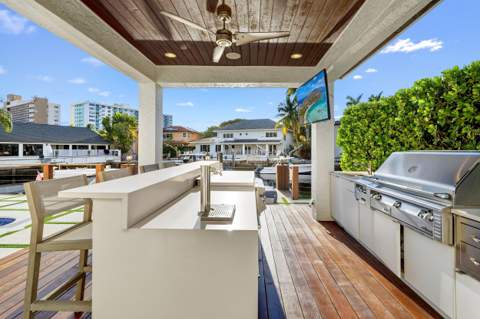 16430 NE 30th Avenue, North Miami Beach FL - photo 14 of 28