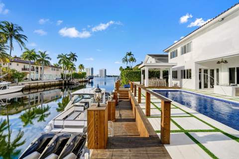 16430 NE 30th Avenue, North Miami Beach FL - photo 15 of 28