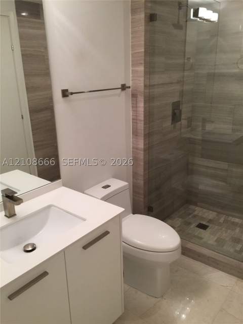 1300 Brickell Bay Dr 3506, Miami FL - photo 15 of 35