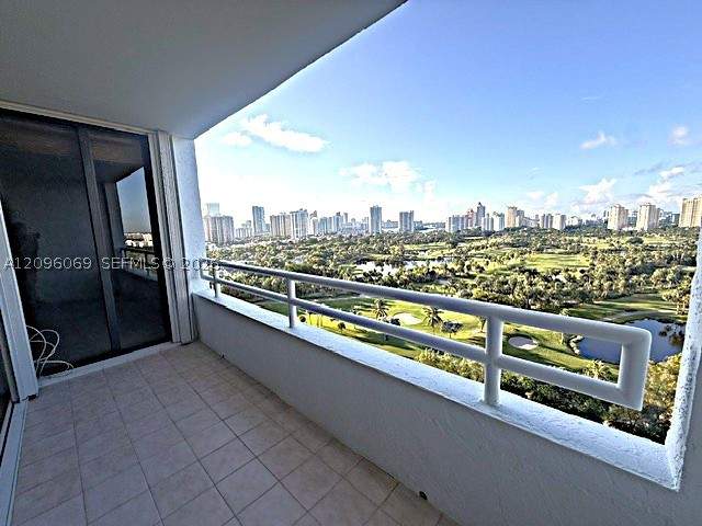 2 bedroom Condominium at 20355 NE 34th Ct 1925, Delvista Towers Condo, Aventura — photo 2
