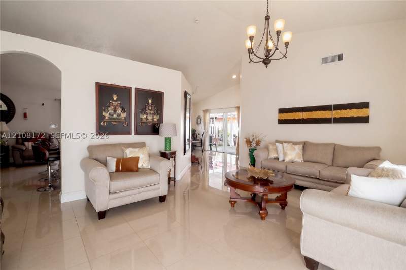 4 bedroom SingleFamilyResidence at 8070 SW 157th Pl, Parcel G At Lago Mar, Miami — photo 5