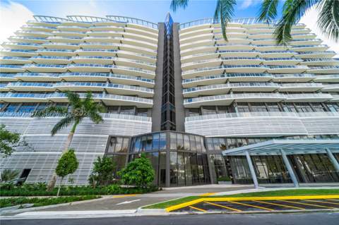 13899 Biscayne Blvd 406, Miami FL - photo 8 of 23