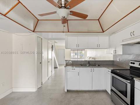 3979 W 9th Ct 23, Hialeah FL - photo 10 of 19