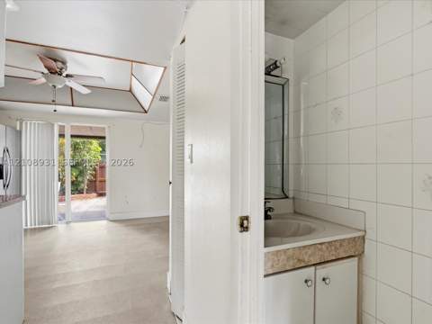 3979 W 9th Ct 23, Hialeah FL - photo 11 of 19