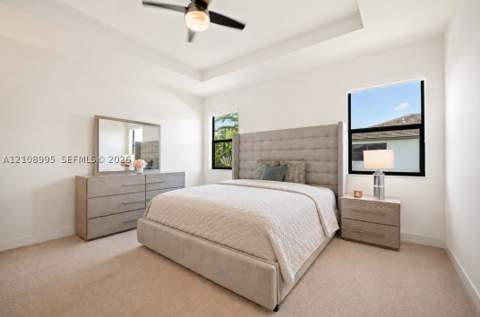 8763 NW 157th Ter, Miami Lakes FL - photo 13 of 38