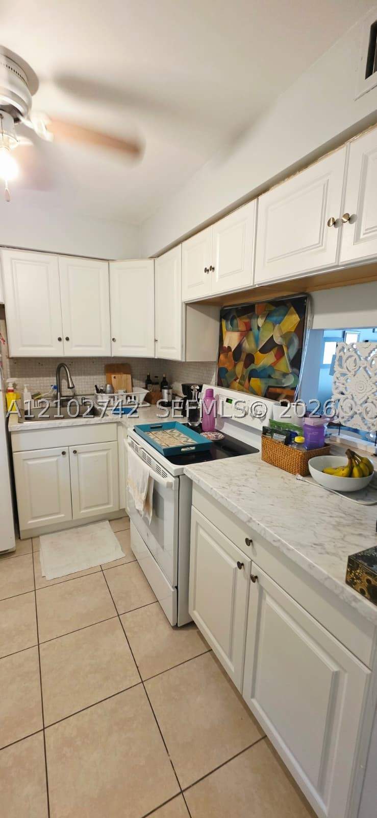 1 bedroom StockCooperative at 2800 NE 203rd St 8, Biscayne Lake Gdn Bldg A, Aventura — photo 2