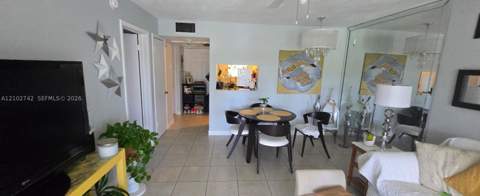 2800 NE 203rd St 8, Aventura FL - photo 9 of 21