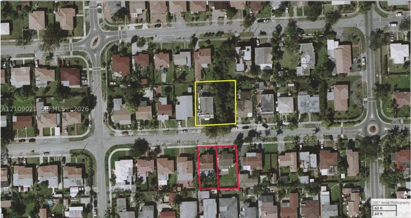 3 bedroom SingleFamilyResidence at 4761 SW 5th St, Bowman Heights, Miami — photo 2