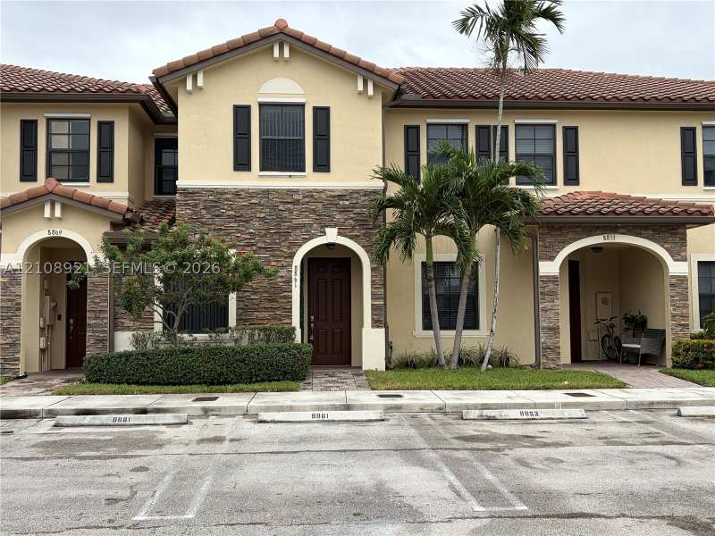 3 bedroom Townhouse at 8861 W 35th Ave, Bellagio Villas, Hialeah — photo 1