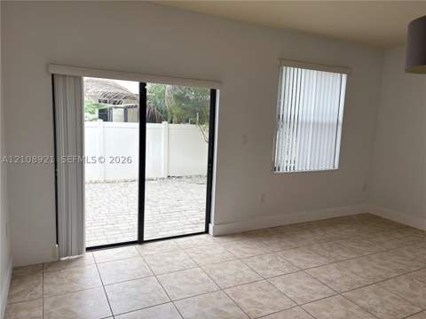 8861 W 35th Ave, Hialeah FL - photo 11 of 34