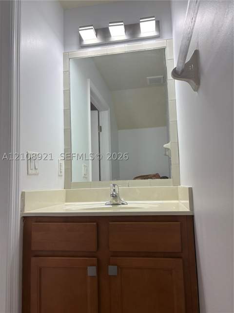 8861 W 35th Ave, Hialeah FL - photo 12 of 34