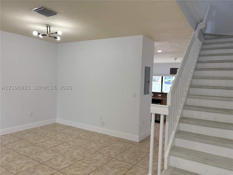 3 bedroom Townhouse at 8861 W 35th Ave, Bellagio Villas, Hialeah — photo 5