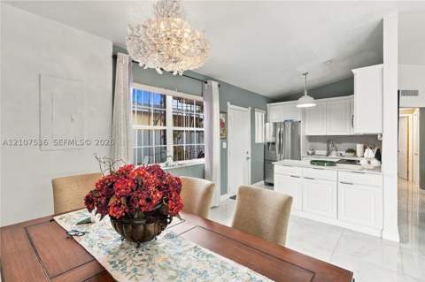 380 NE 173rd St, North Miami Beach FL - photo 12 of 39