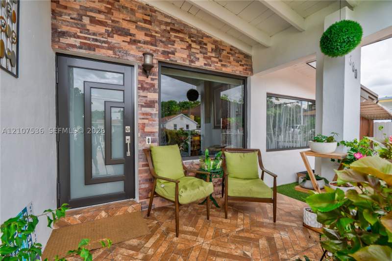 4 bedroom SingleFamilyResidence at 380 NE 173rd St, Seaboard Park, North Miami Beach — photo 3