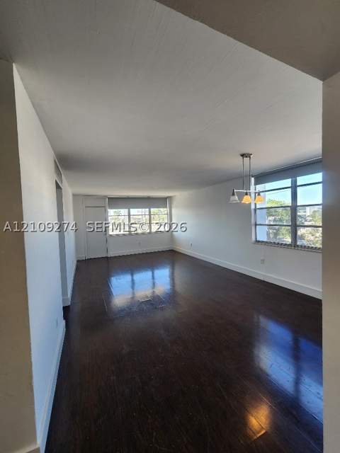 2016 Bay Dr 304, Miami Beach FL - photo 7 of 32