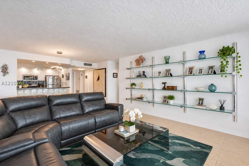 1 bedroom Condominium at 18031 Biscayne Blvd 1803, Del Prado Marina, Aventura — photo 5