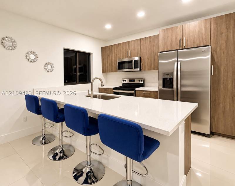 5 bedroom SingleFamilyResidence at 233 NW 12th Ct, Aurora, Florida City — photo 2