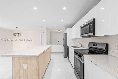 829 SW 5th St, Homestead FL - photo 10 of 36