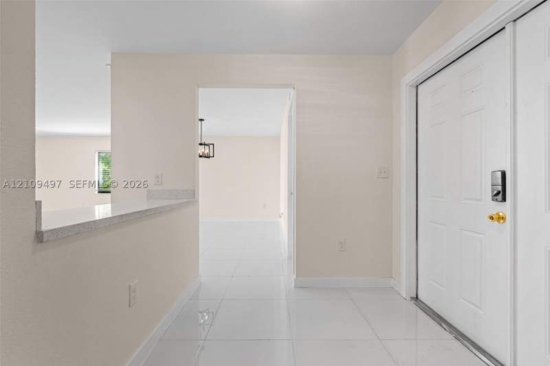 4 bedroom SingleFamilyResidence at 829 SW 5th St, Betty Lu Homesites, Homestead — photo 4
