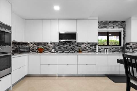 15245 SW 99th Ct, Miami FL - photo 9 of 35
