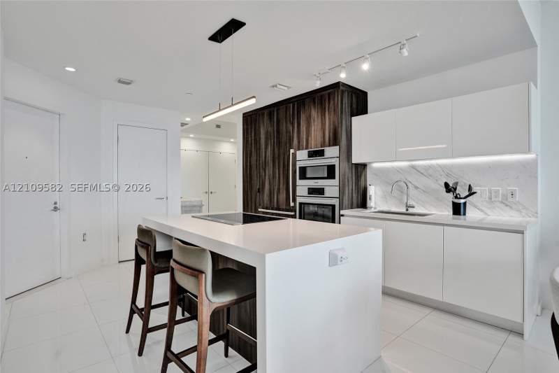 1 bedroom Condominium at 851 NE 1st Ave 3506, Paramount Miami, Miami — photo 5