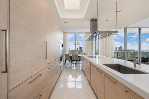 17301 Biscayne Boulevard Ph-7, North Miami Beach FL - photo 11 of 64