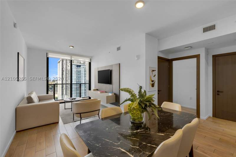 1 bedroom Condominium at 398 NE 5th St 2219, Map Of Miami Dade Co. FL., Miami — photo 4